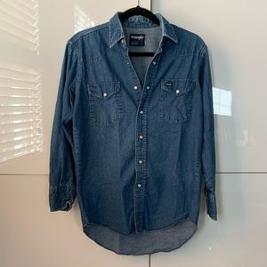 Vintage Jean Wrangler with Pearl Snap Buttons size M-L